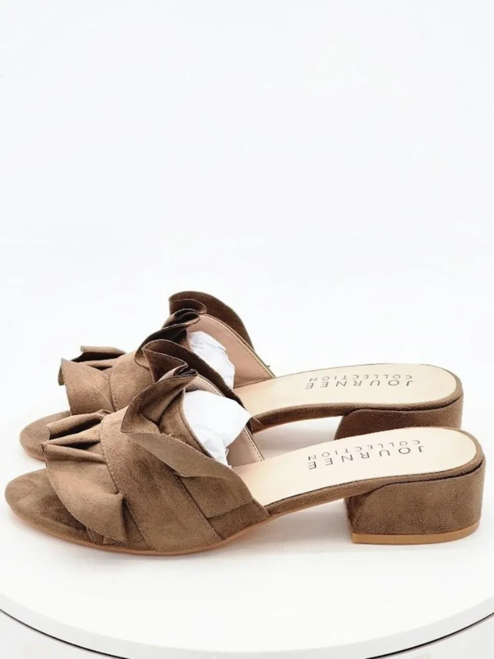 Journee Collection step into
